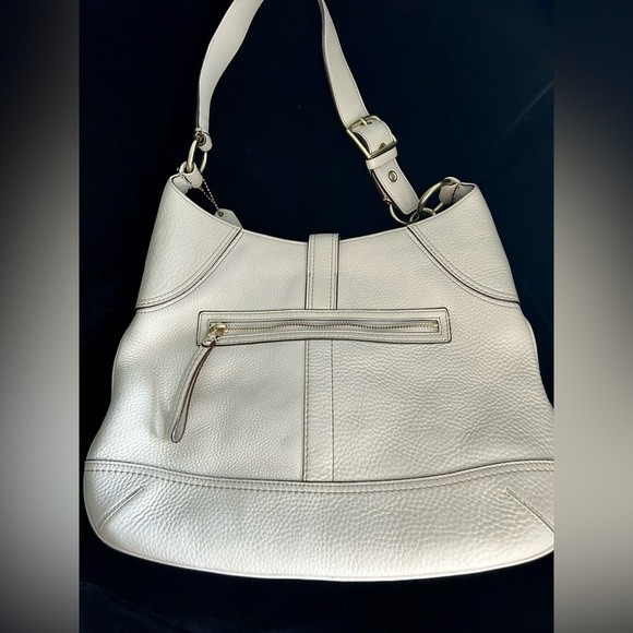 Coach Hampton Hobo off white pebble leather shoulder purse with gold har… - Picture 5 of 13